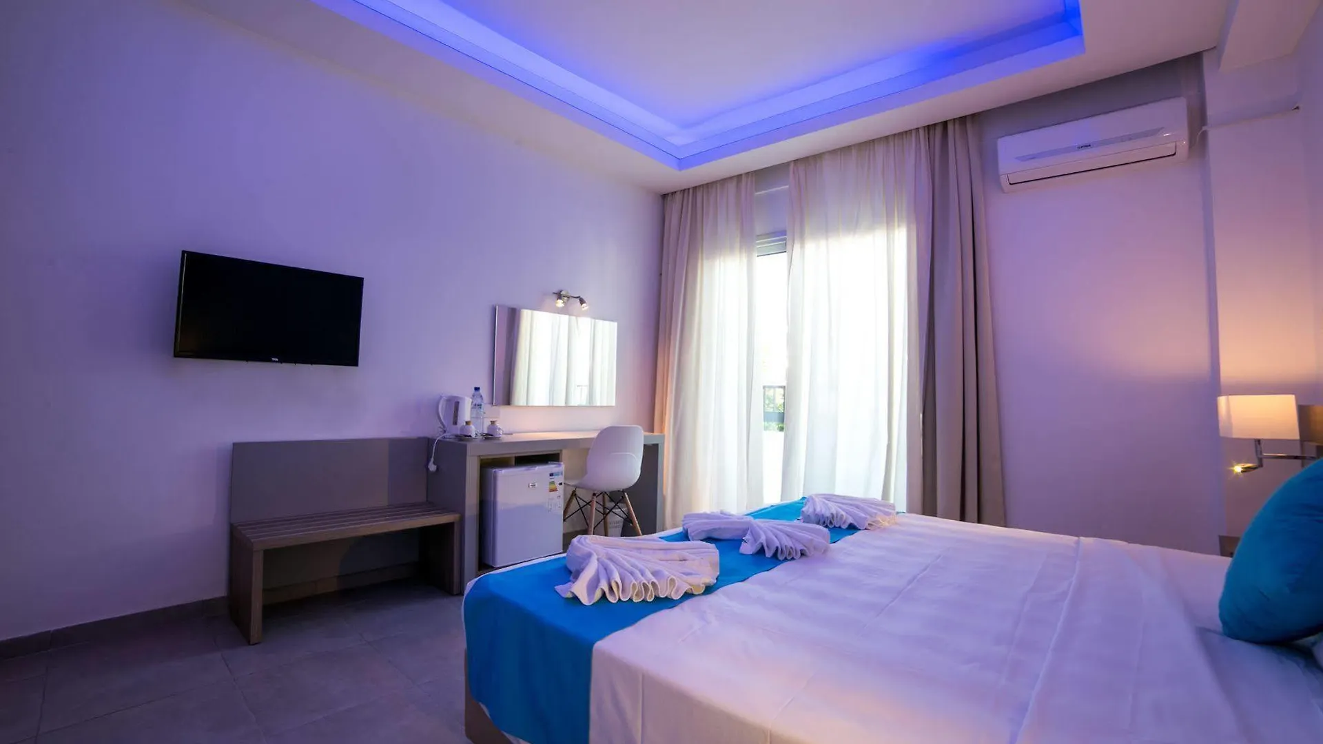 Flora Maria Hotel Agia Napa 3*,