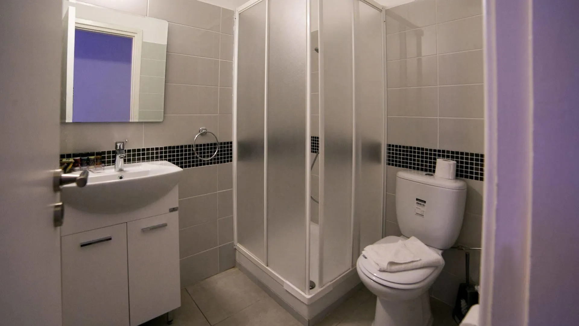 Flora Maria Hotel أيا نابا قبرص